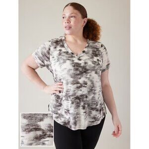 NWT ATHLETA Breezy Vneck Tee